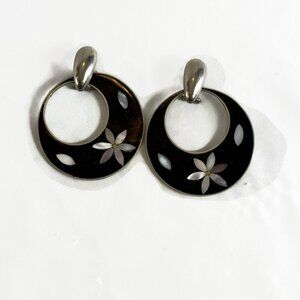 Vintage MEXICO INLAID SHELL FLOWER rROUND BLACK HOOP STATEMENT EARRINGS